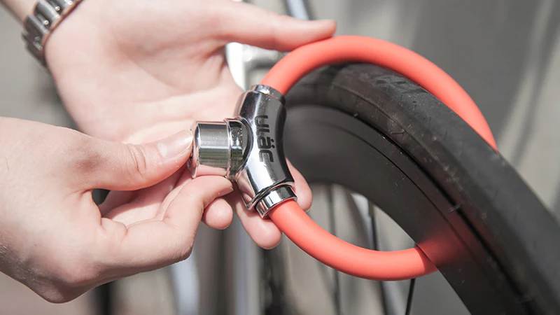 Смотреть видеообзор Велосипедный замок Ulac The Mood Fixie Cable Lock Black