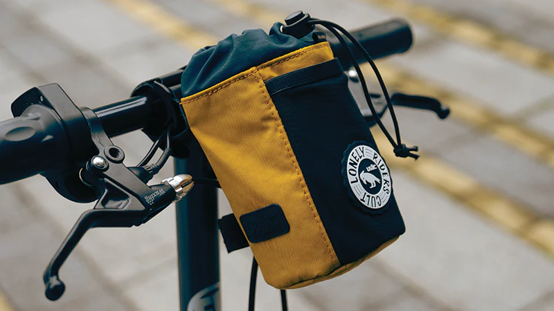 Смотреть видеообзор Сумка для велосипеда Ulac C-Hold Bicycle Feed Bag Lime