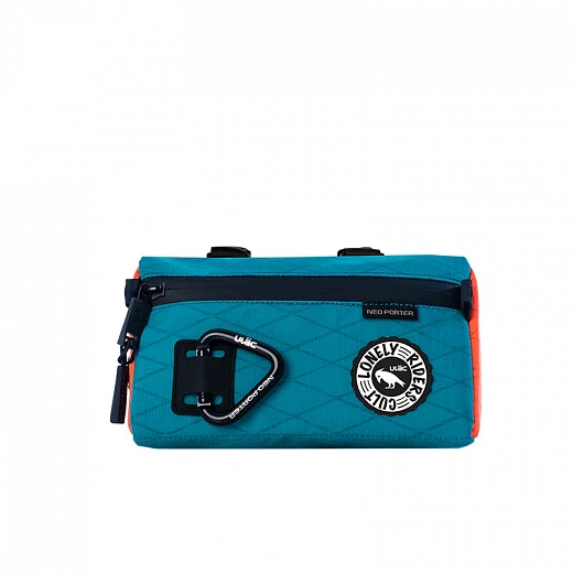 Голубой